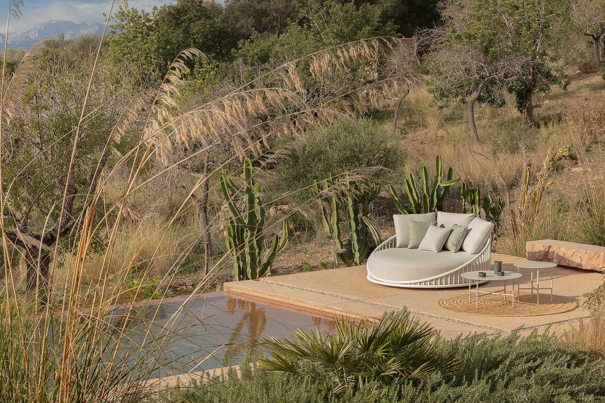double daybed, double fun